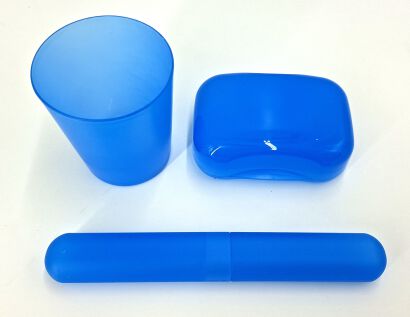 Podróżny zestaw toaletowy - etui + kubek + mydelniczka