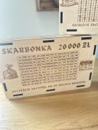 Skarbonka WYKREŚLANKA ze sklejki  20000zł - 5